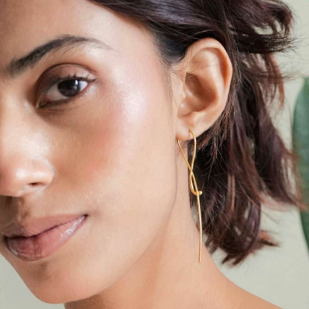 into infinity earring 3